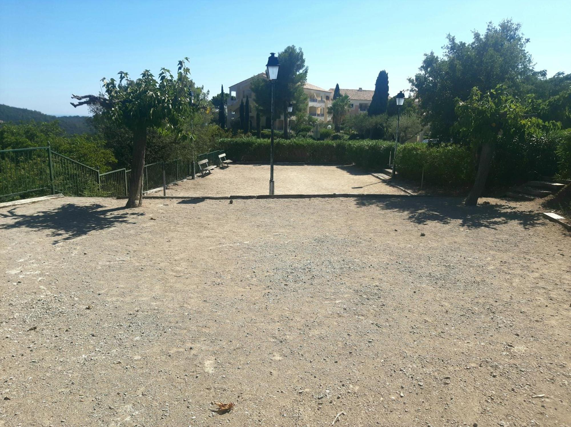 4 Pers. 1 Avec Piscine Apartment